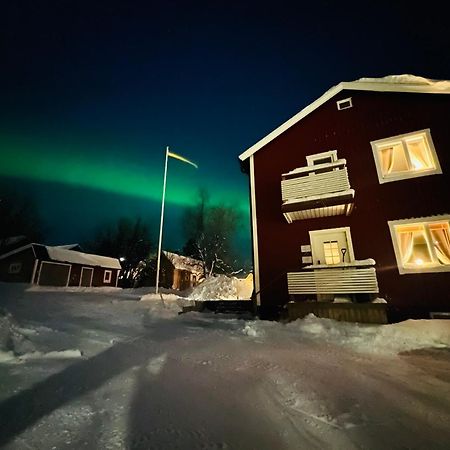 Kiruna Accommodation Vintergatan 5B, Villa For 10 Person Экстерьер фото